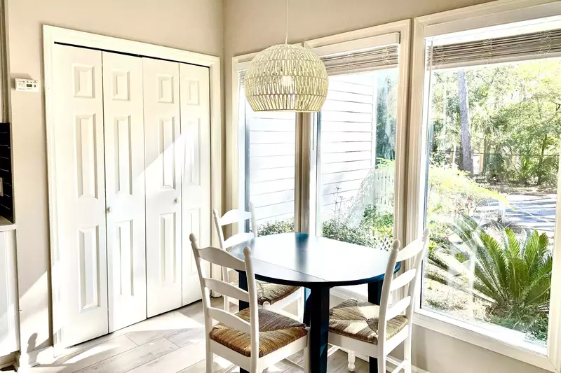 Enjoy Breakfast overlooking the Palms