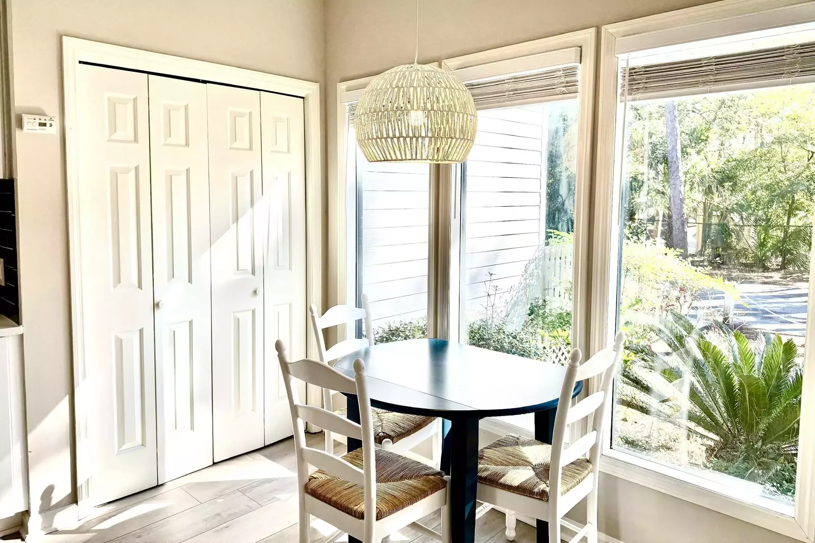 Enjoy Breakfast overlooking the Palms