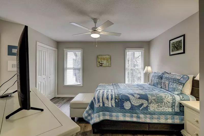 Primary Bedroom with ceiling fan