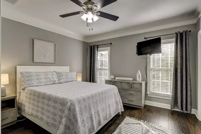 Guest Bedroom with Queen Bed