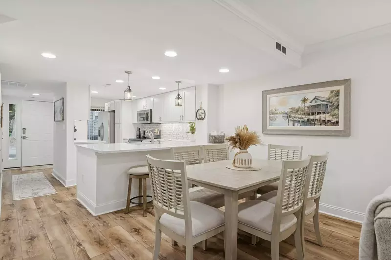 Dining Table-seats 6