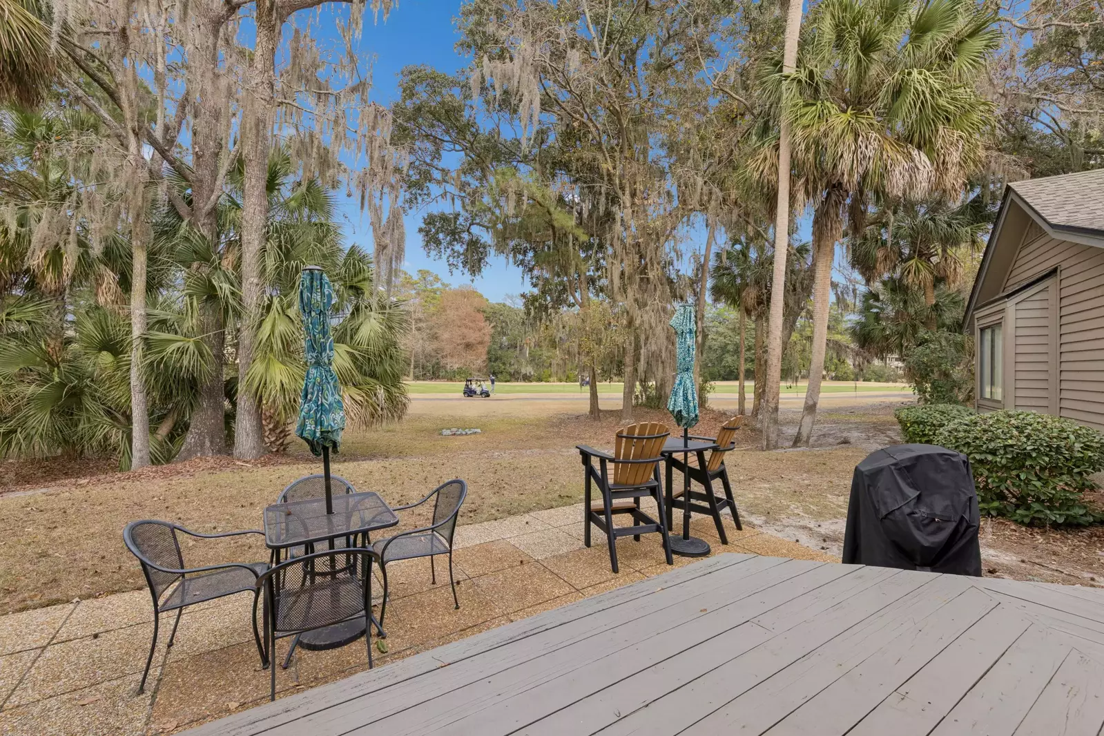 Watch the golfers perfect their swing!