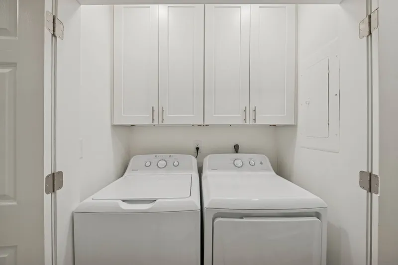 Laundry Closet with Washer and Dryer