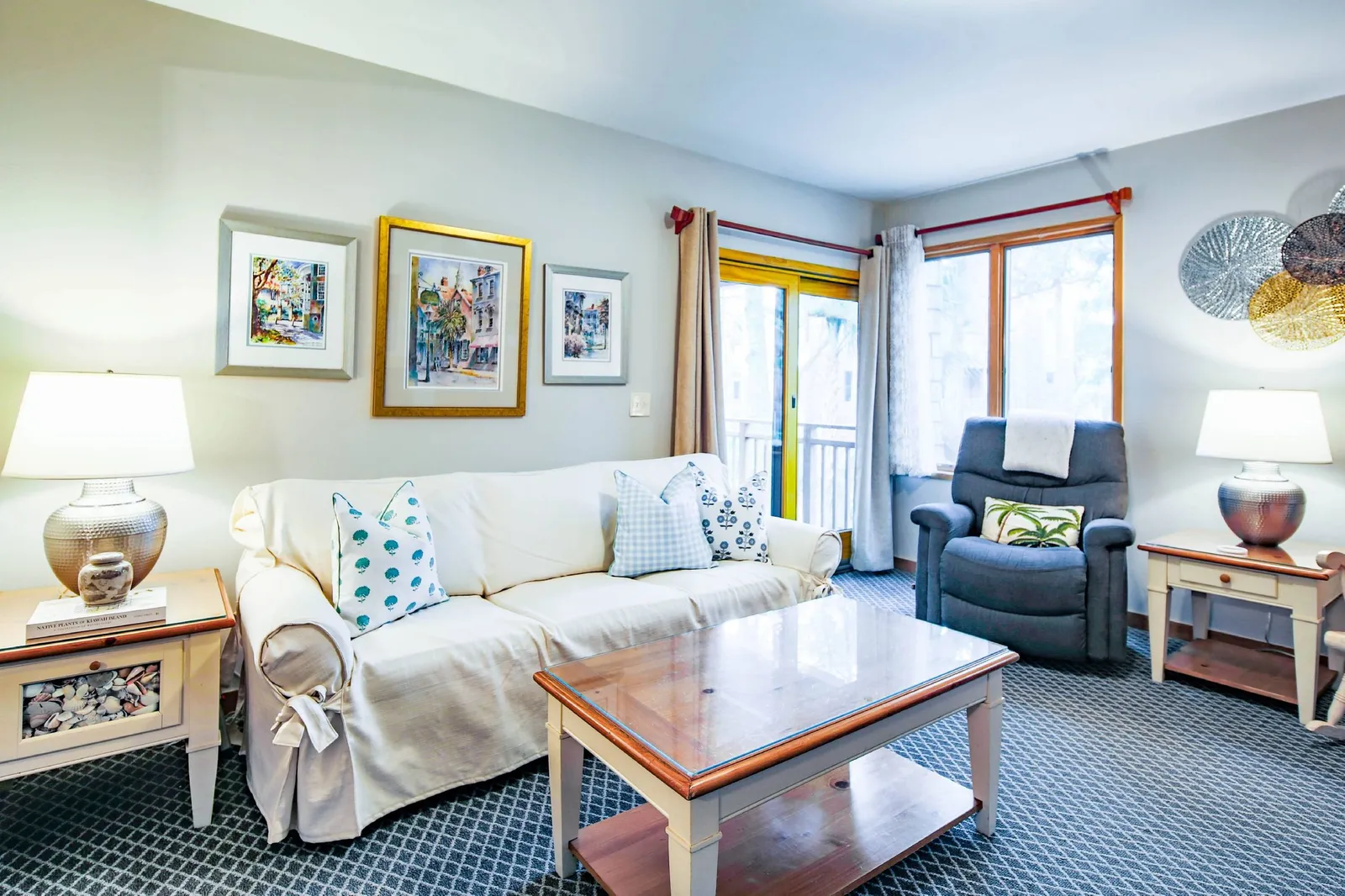 Driftwood Dreams is a Windswept villa located just steps away from the ocean on Kiawah Island.