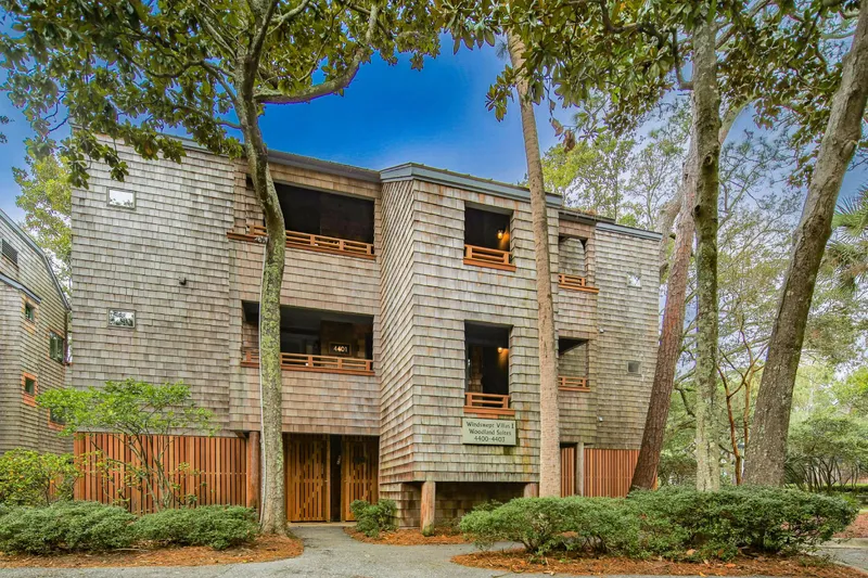 Driftwood Dreams is located within Windswept Villas I Woodland Suites.