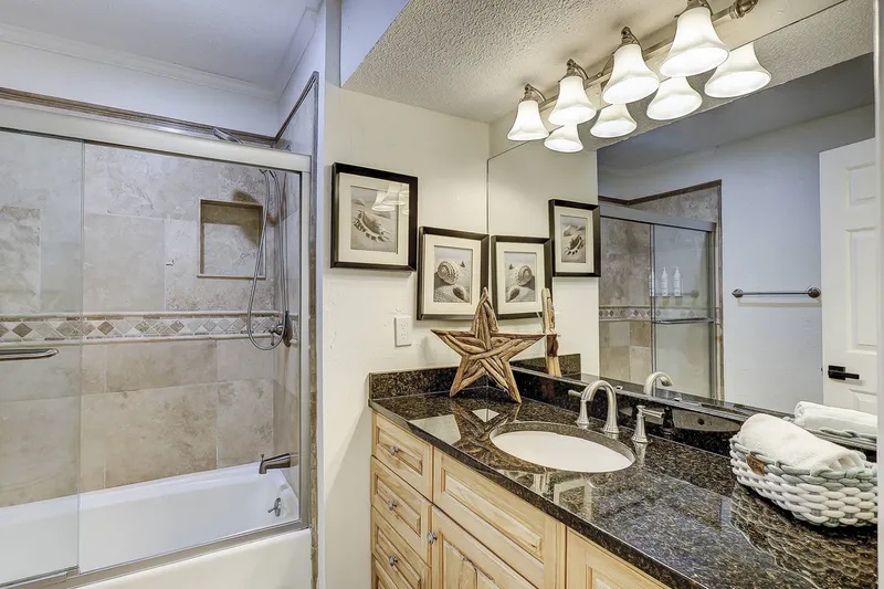 Primary Ensuite Bathroom