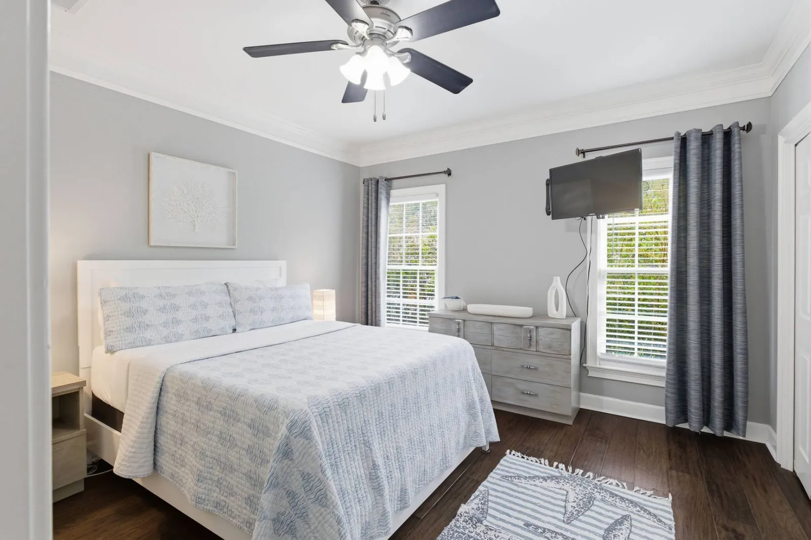 Bedroom #2 with Queen Bed