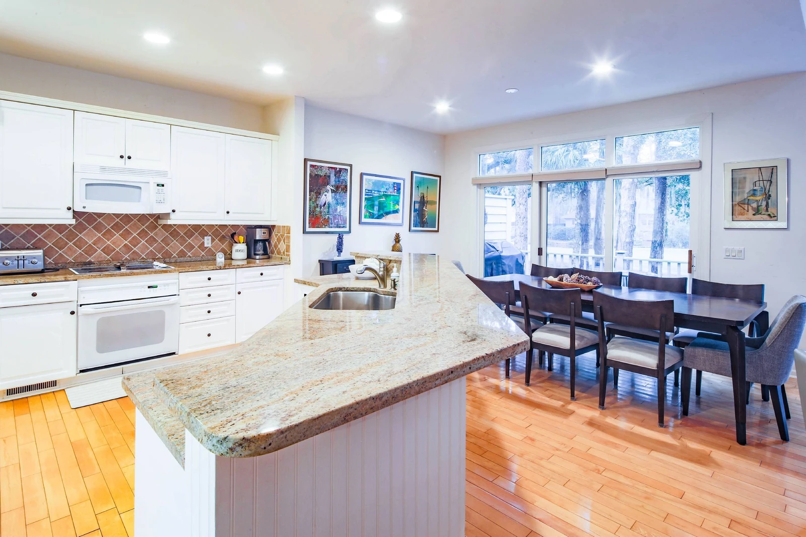 There's plenty of room in the clean, spacious kitchen for your family to prepare their meals.