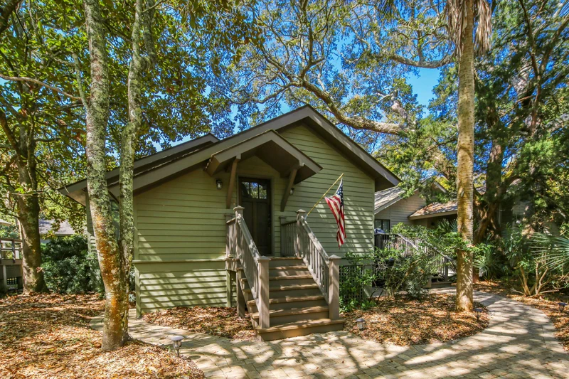 Fiddlers Hideaway is located within the Oceanwoods community within Kiawah Island's East Beach.