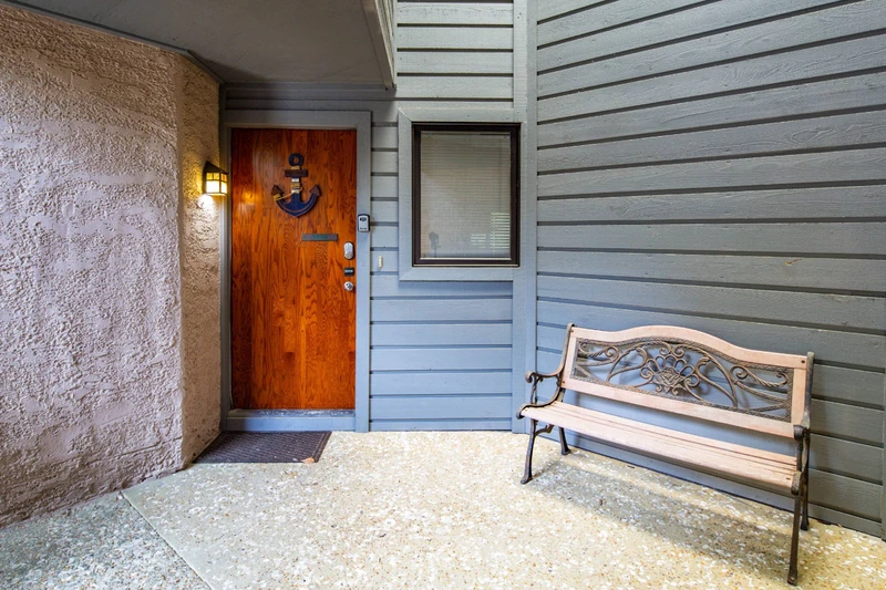 This is the front door to Good Vibes.