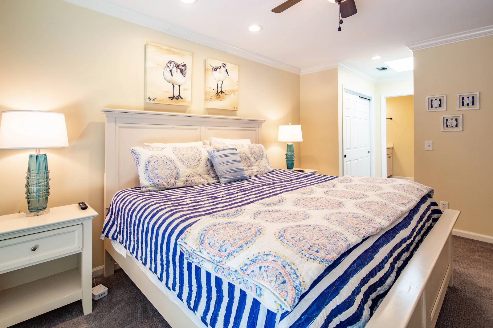 The primary suite has an en suite bathroom and two closets.