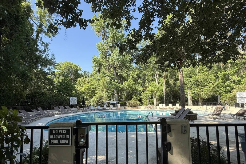 Golfmaster Pool