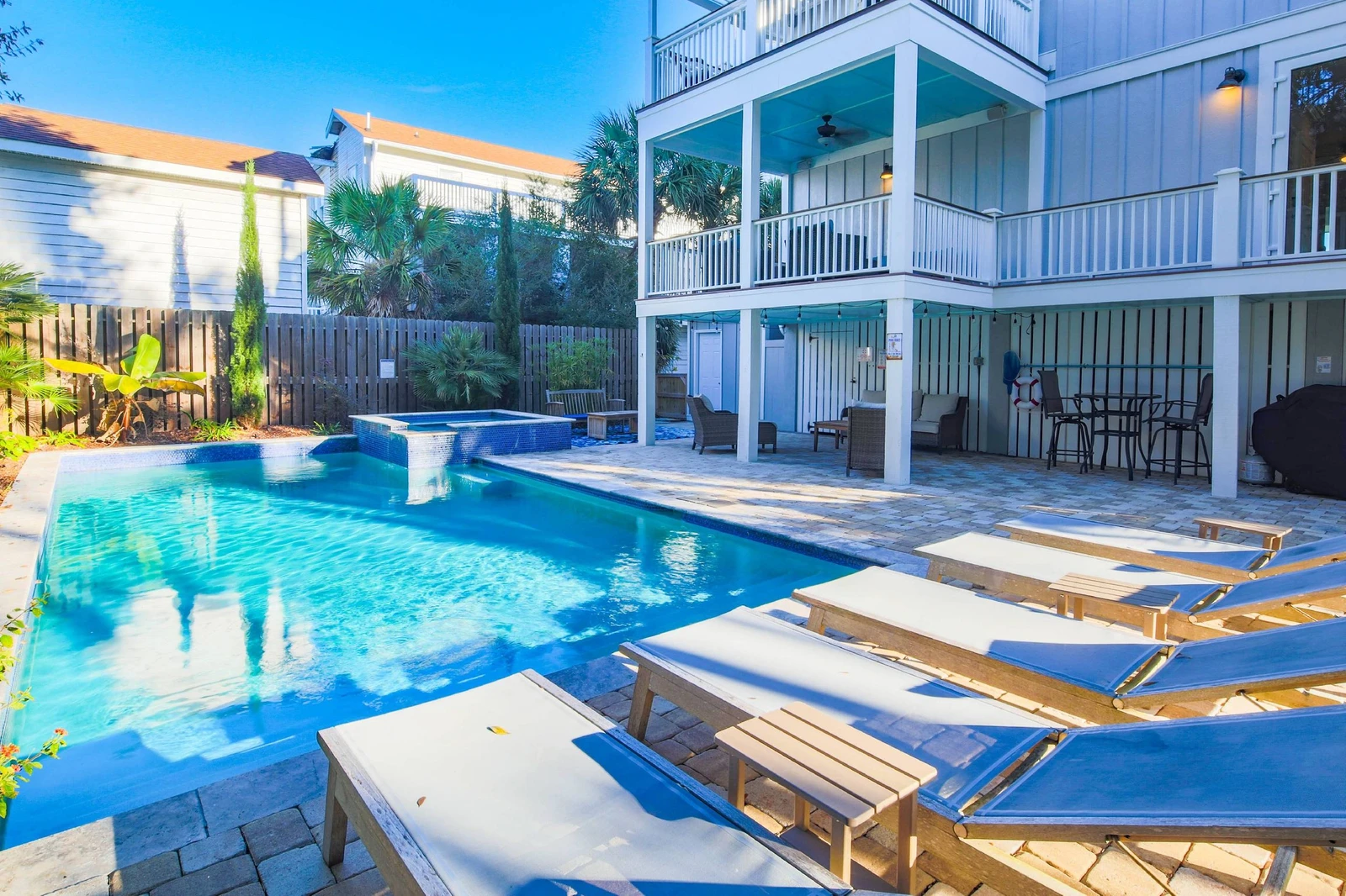 Sea Gem Too has a private pool and hot tub - both of which can be heated for an additional fee.