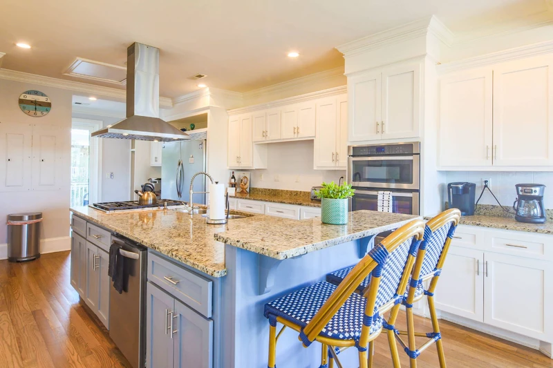There's plenty of room in the spacious kitchen for you and your family to prepare their meals.