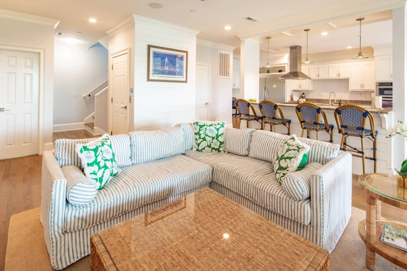 There is an open floor plan layout between the living room, dining area and kitchen.